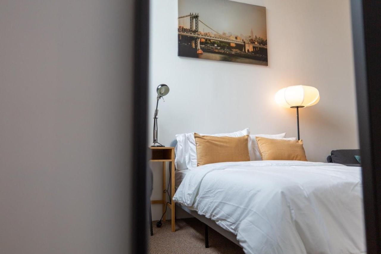 Cozy Retreat In North London Apartment